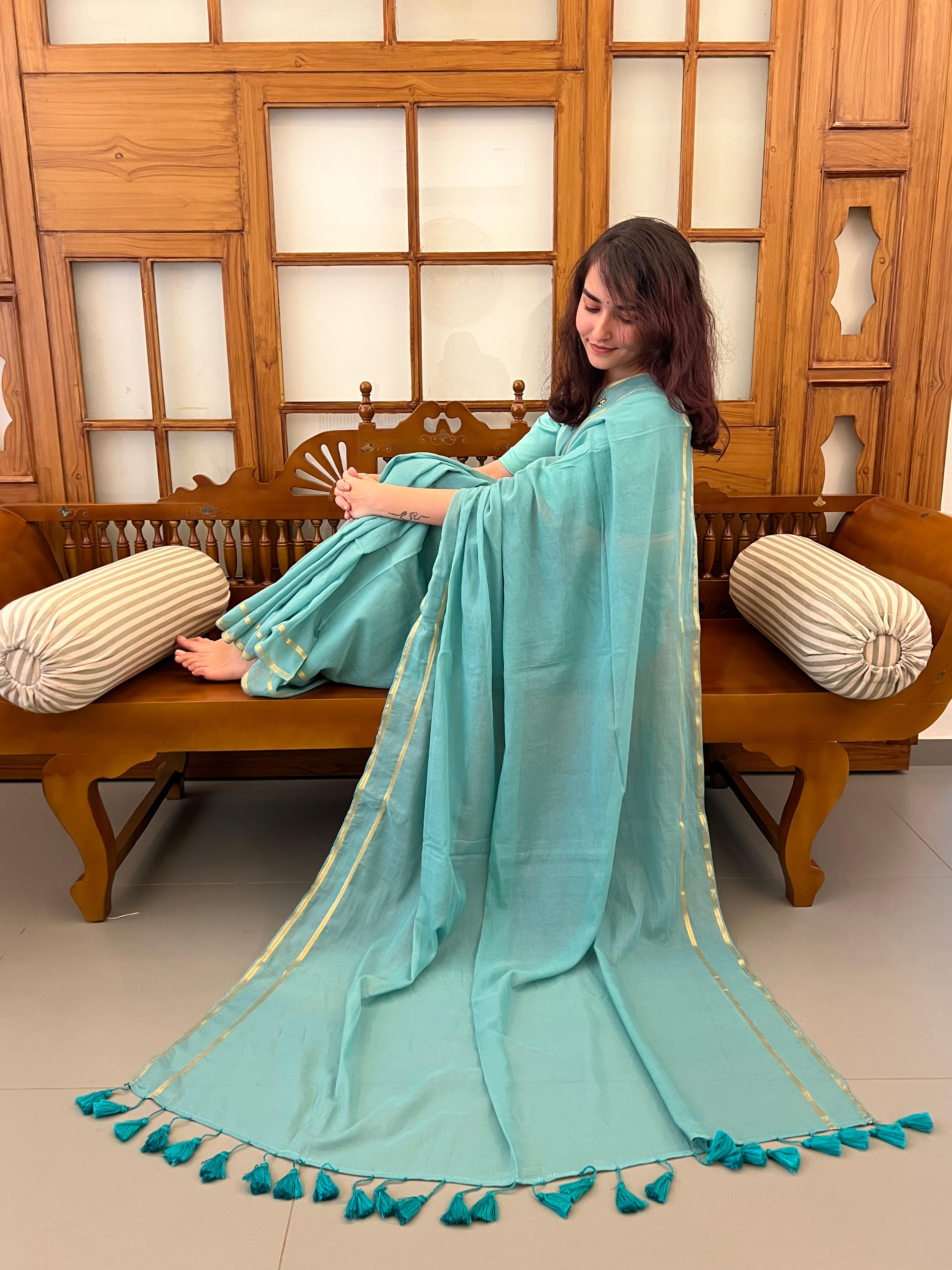 ANIKA SAREE WITH GOLDEN LOTUS CHAIN-VSJ007