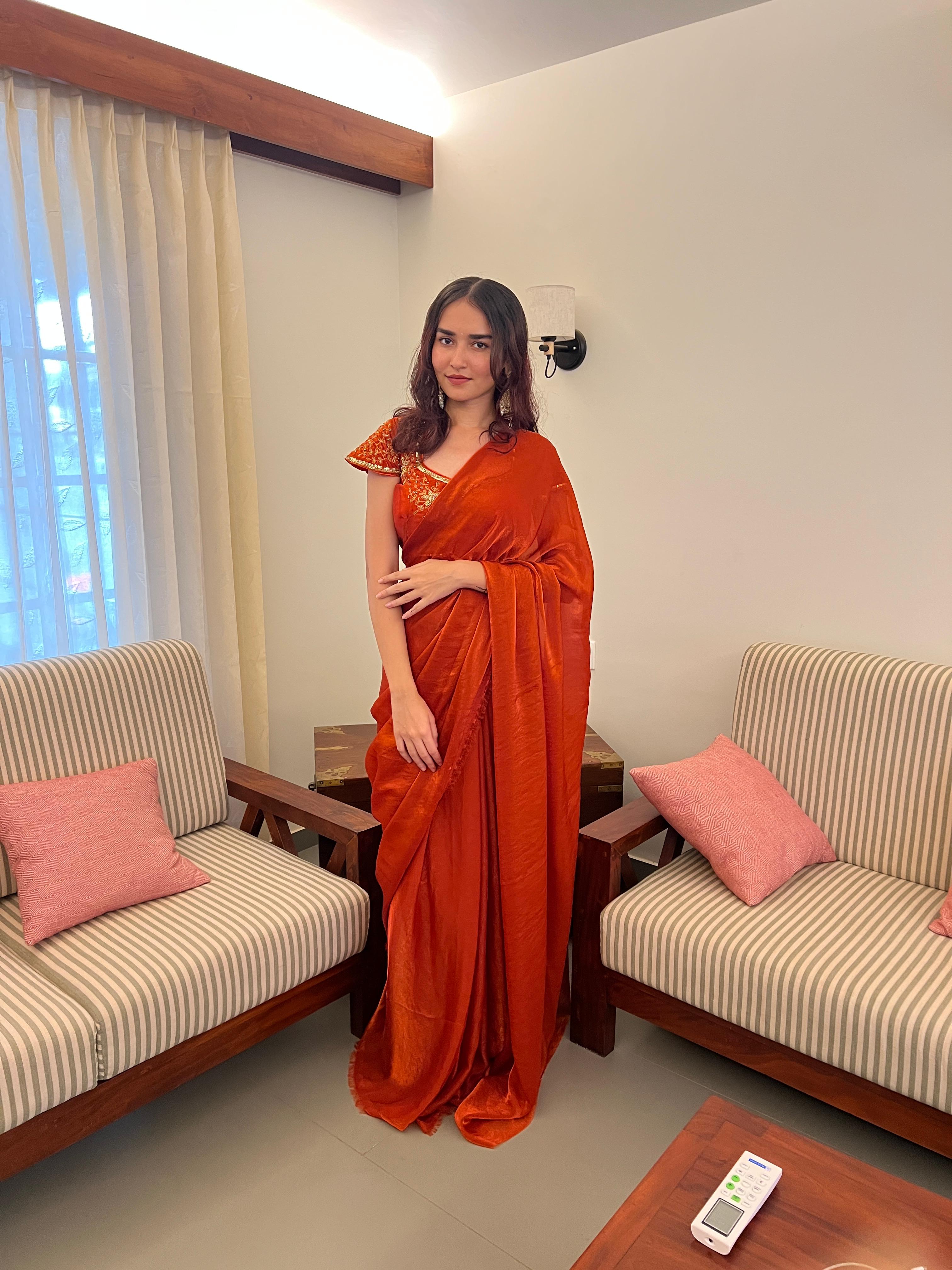 IRA SAREE WITH SRISHTI NECKLACE -VSJ009