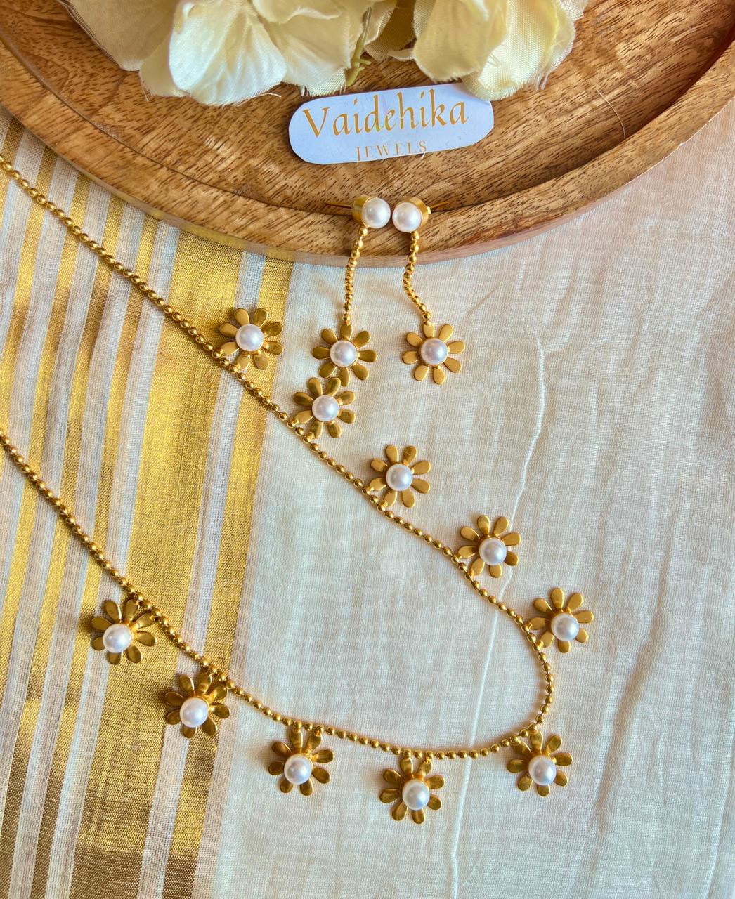 Golden Bloom Chain-VJC0121