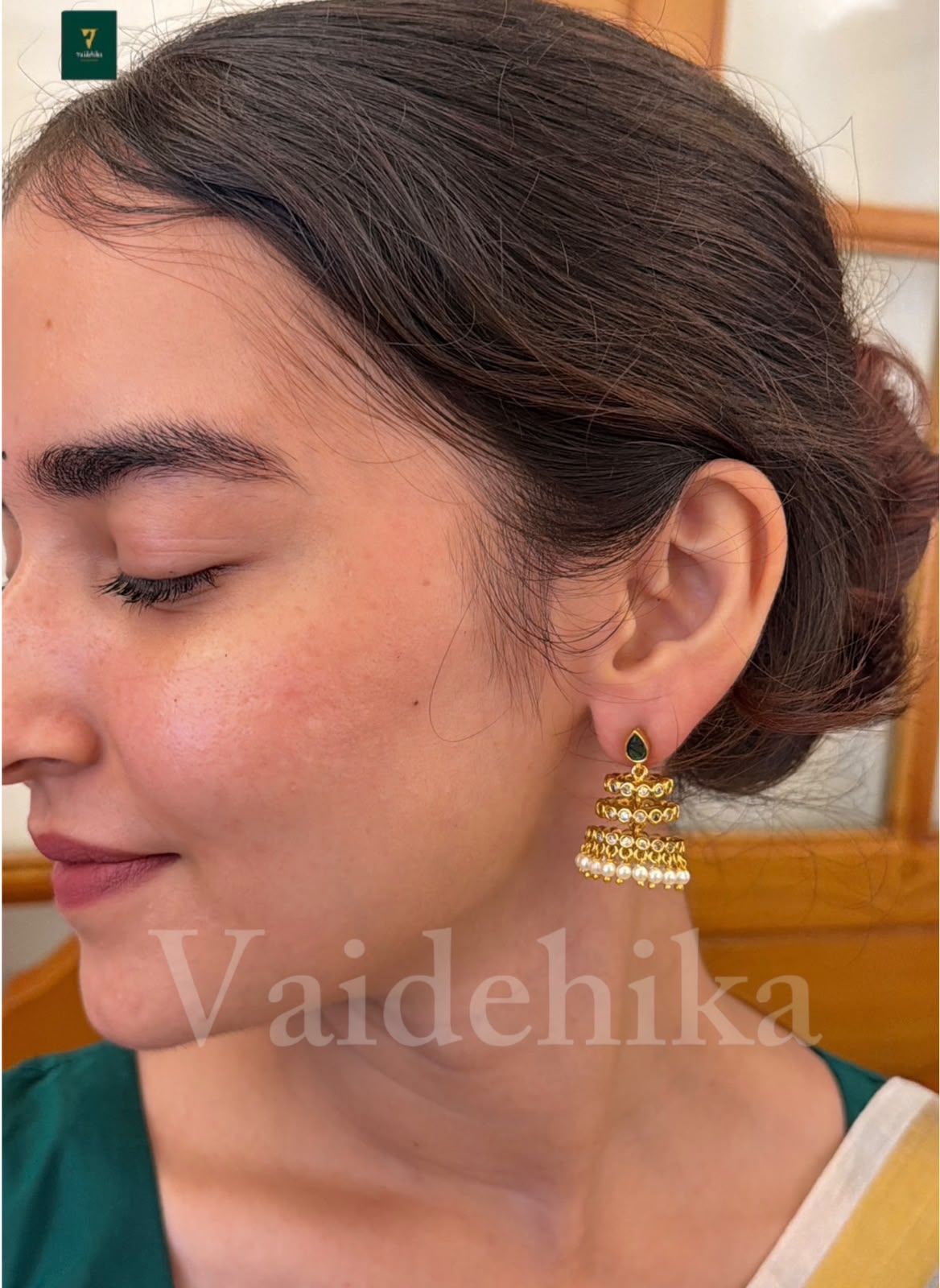 Nivedha Jhumka-VJJ114