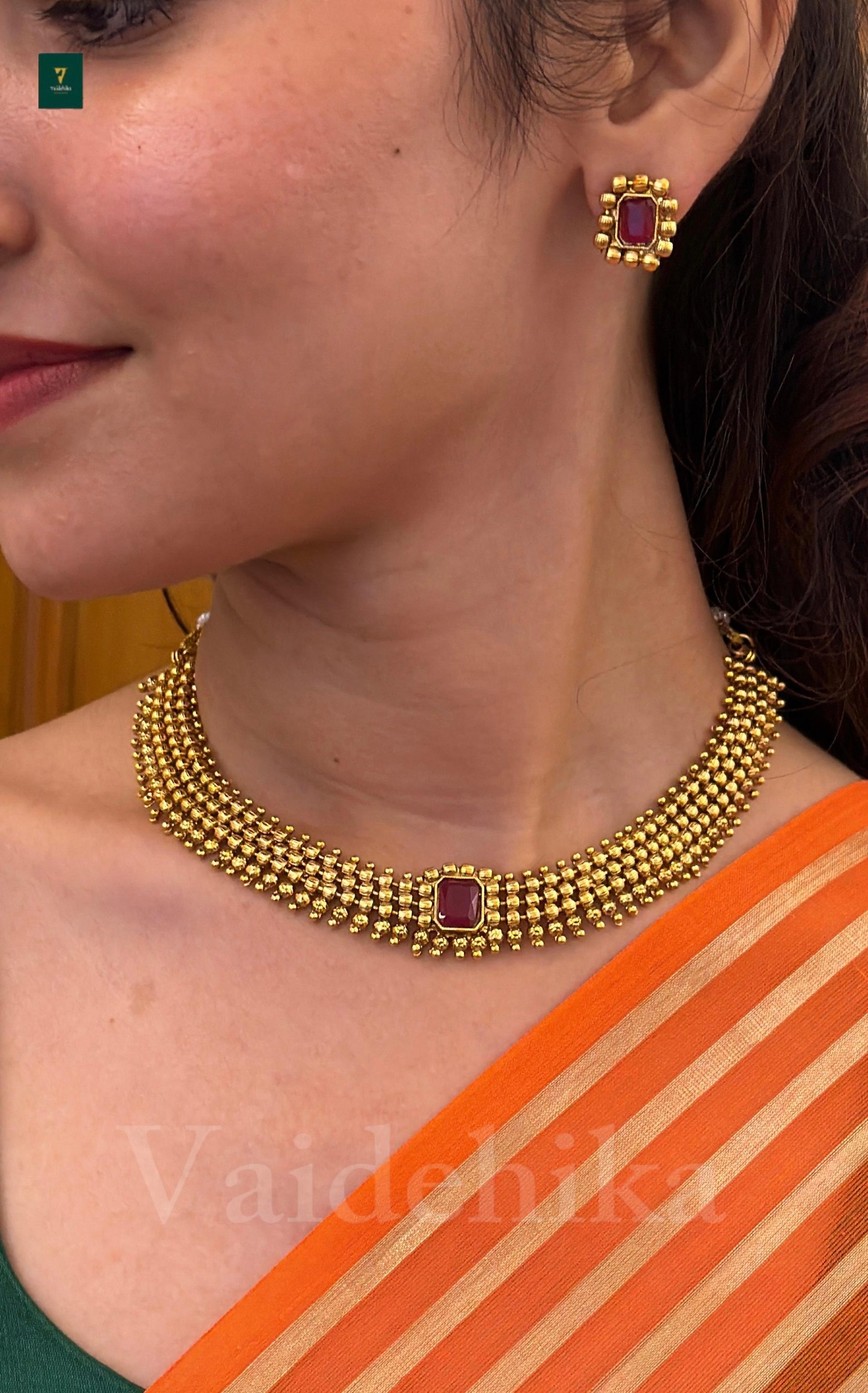 Sara Necklace-VJL79