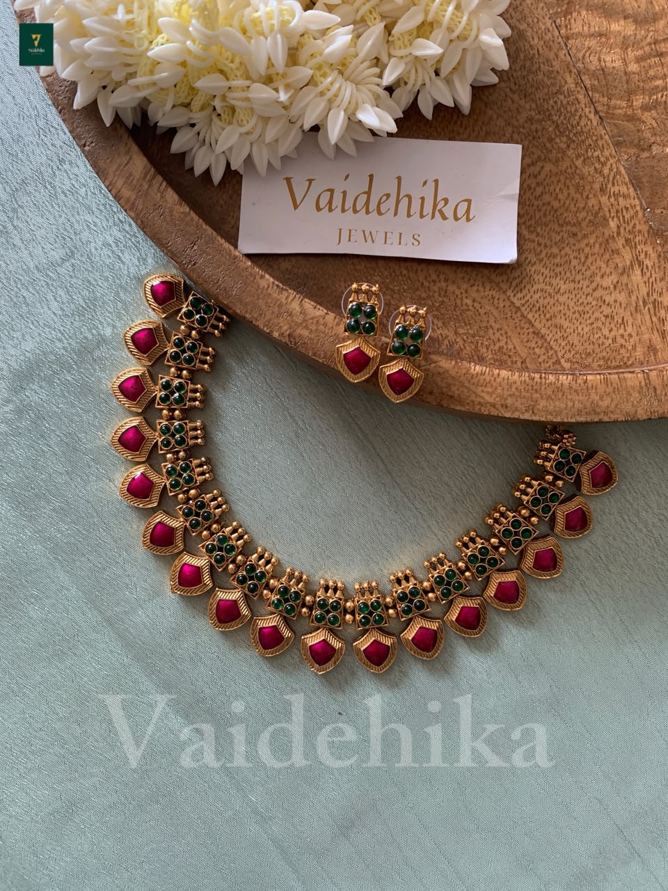 Aiswarya Necklace-VJL58