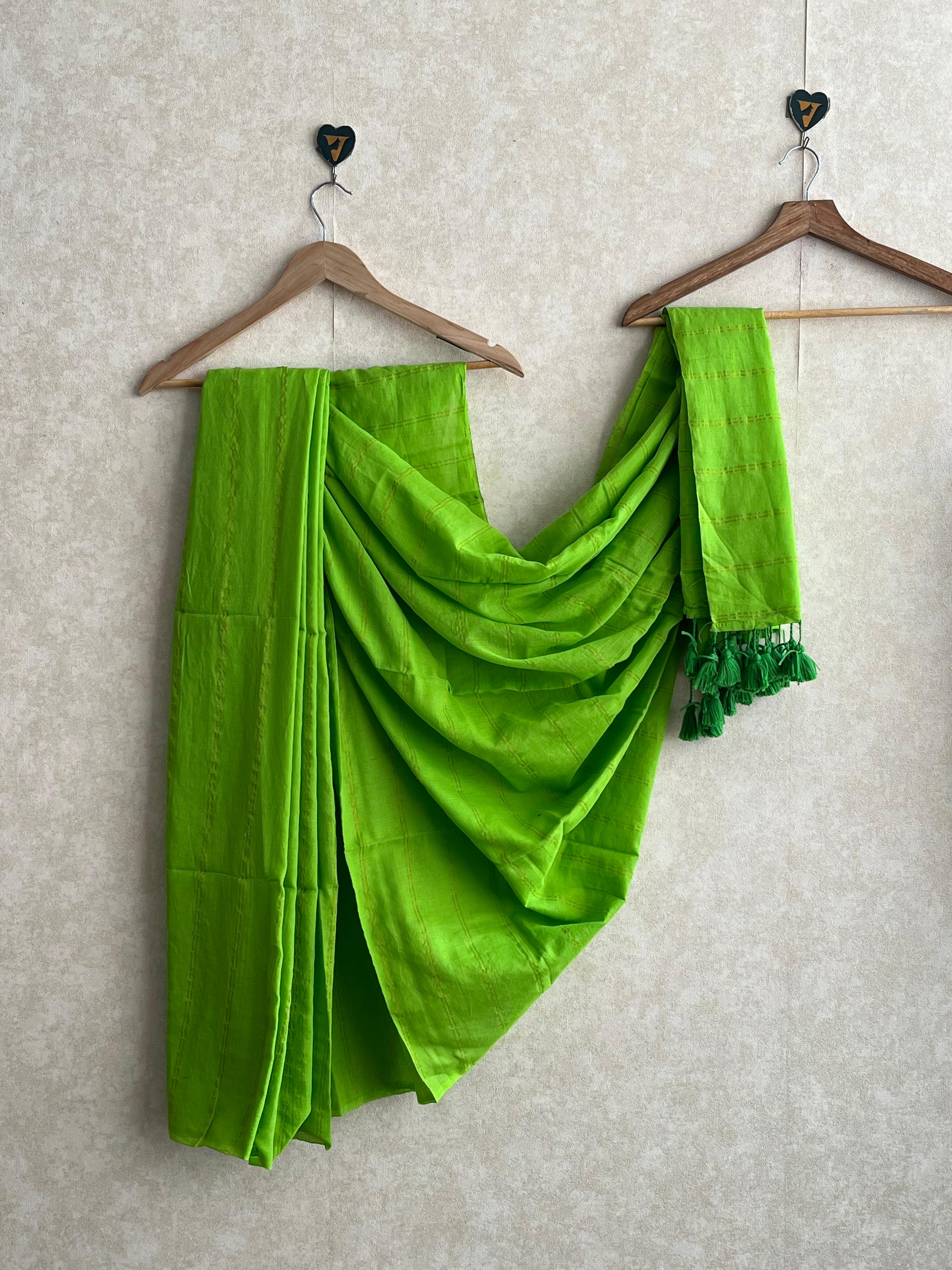 Tarangini Saree-VCM043