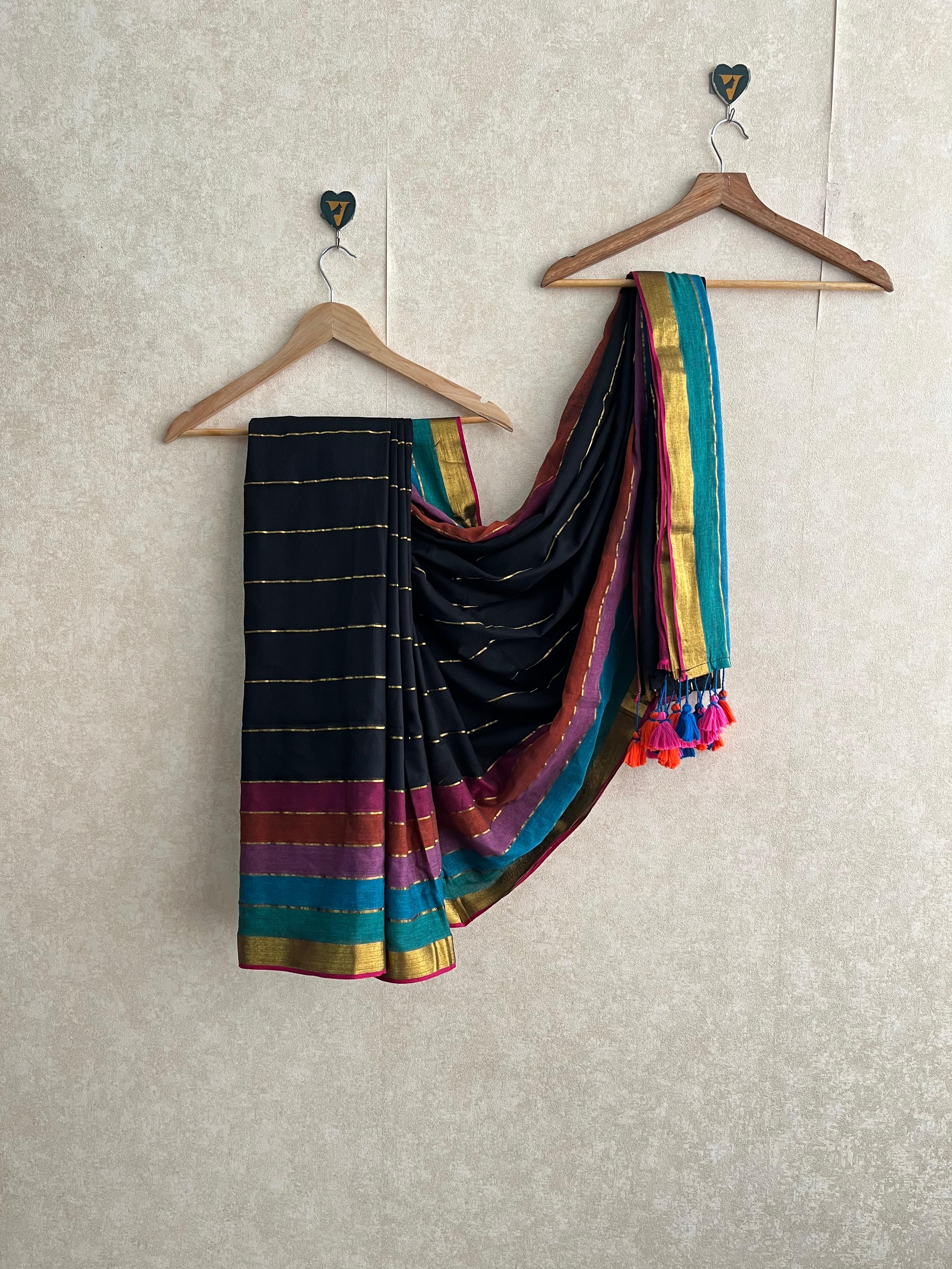 Mizhi 2.0 Saree-VCM397