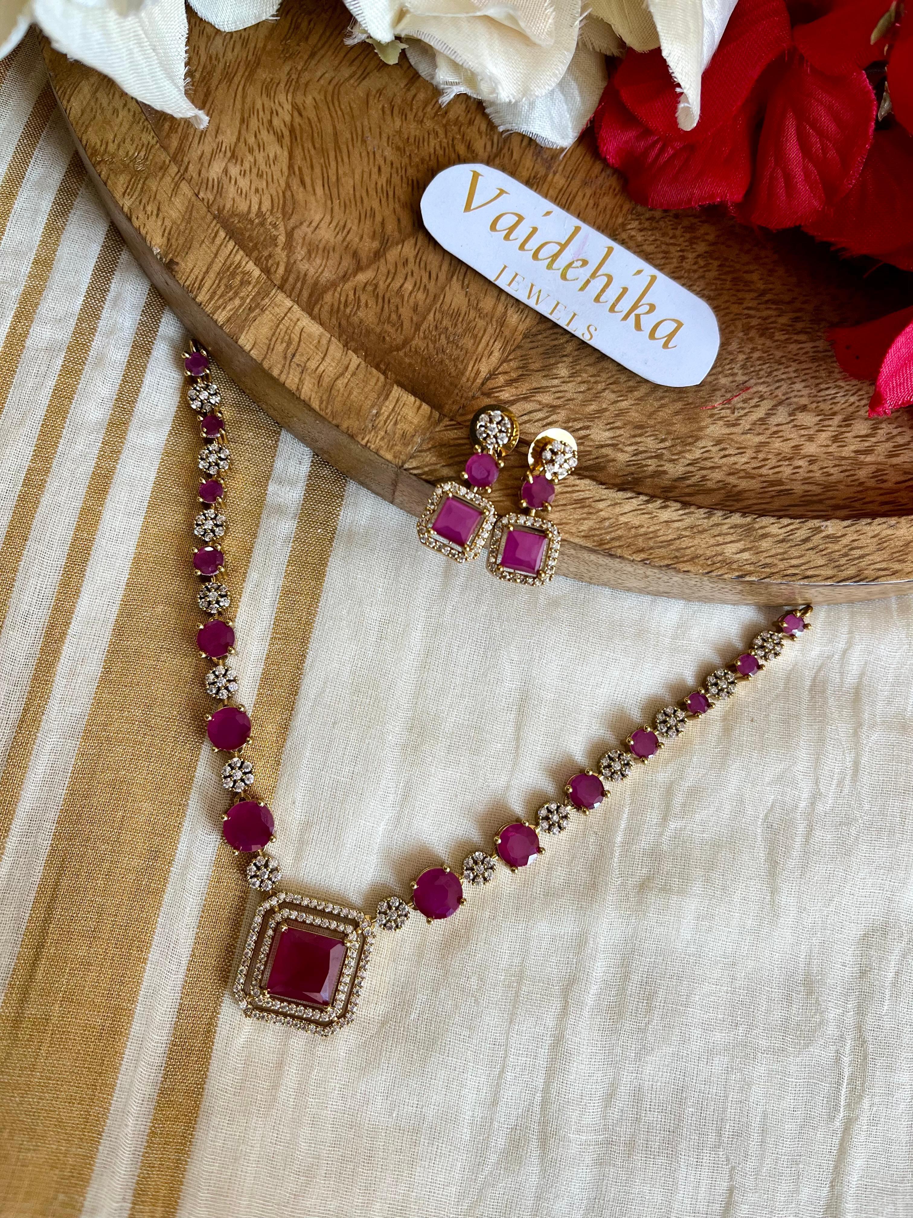 Avira Stone Chain- VJSC01