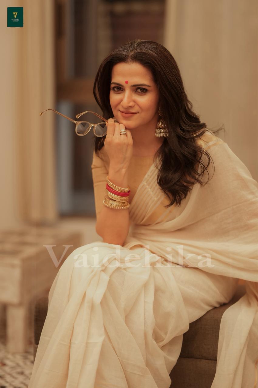 Indhu Saree-PMCHWG1