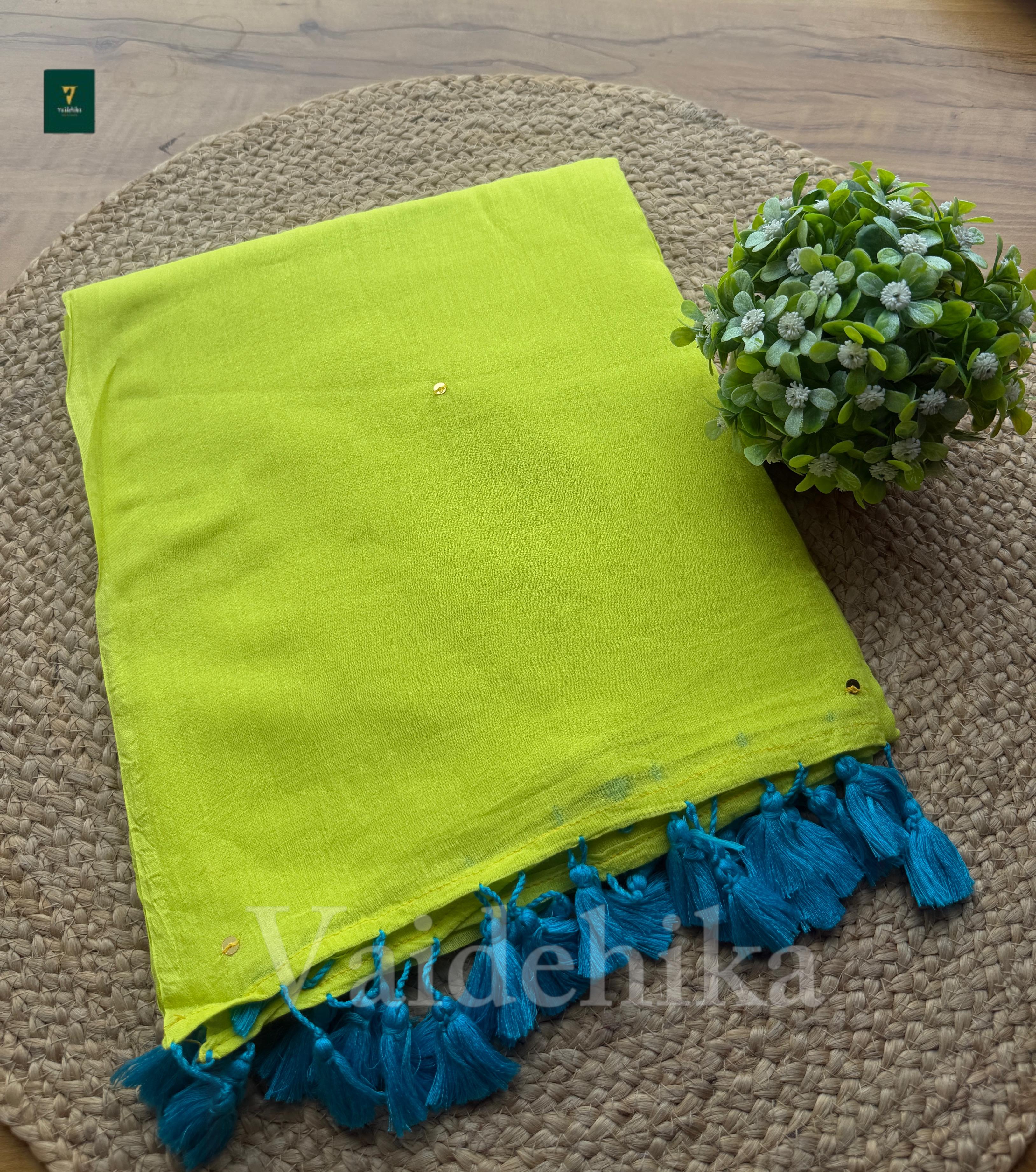 Chumak Gini Saree- PMCSQR1