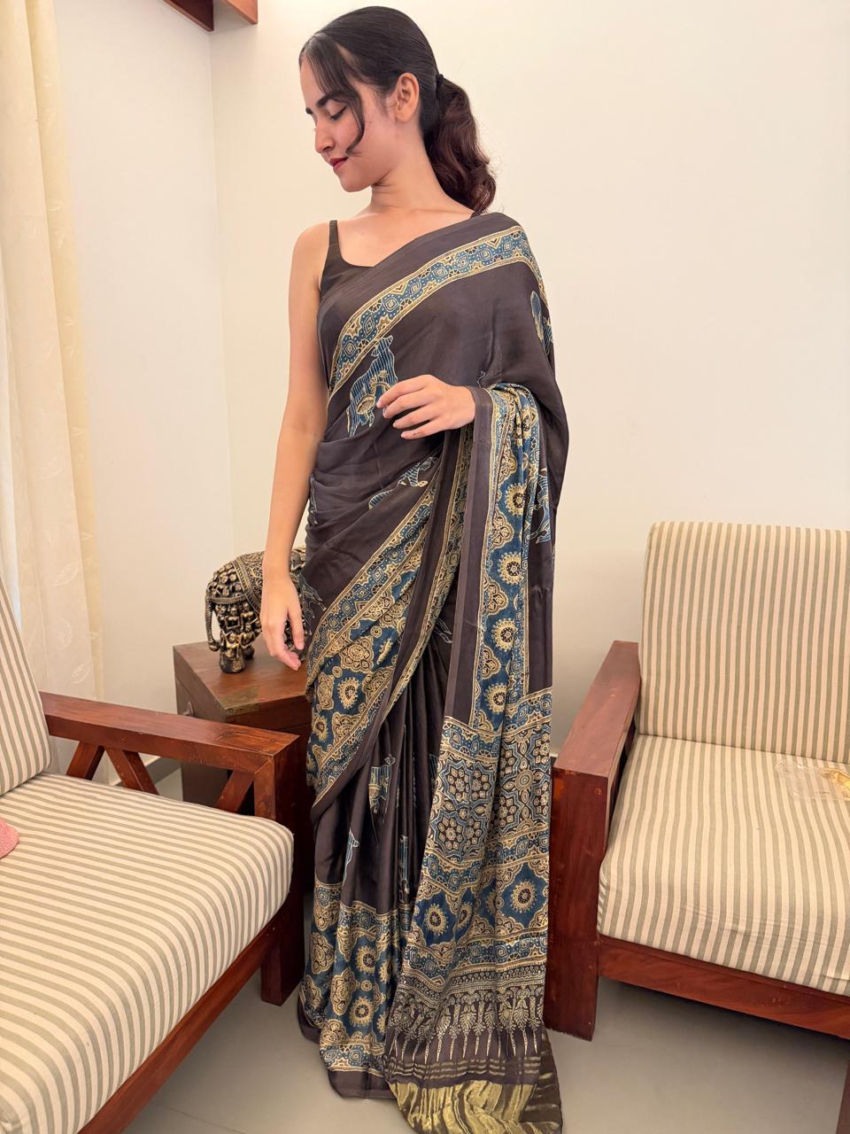 Gaji Silk Royal -VS075