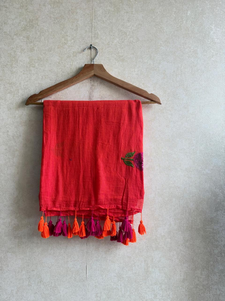 Tulip Bloom Saree-VS122