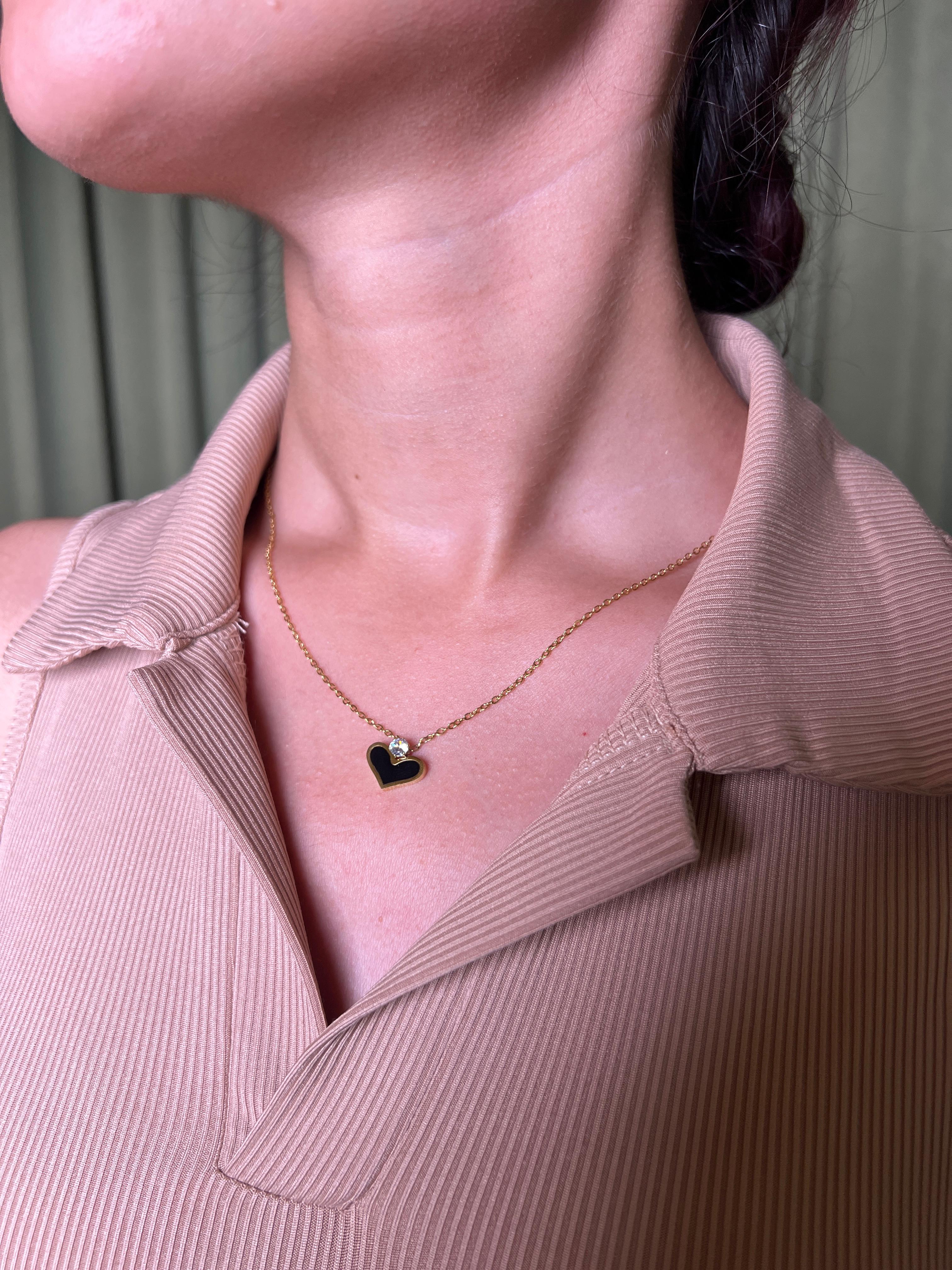 Black Crystal Heart Necklace-VJAT028