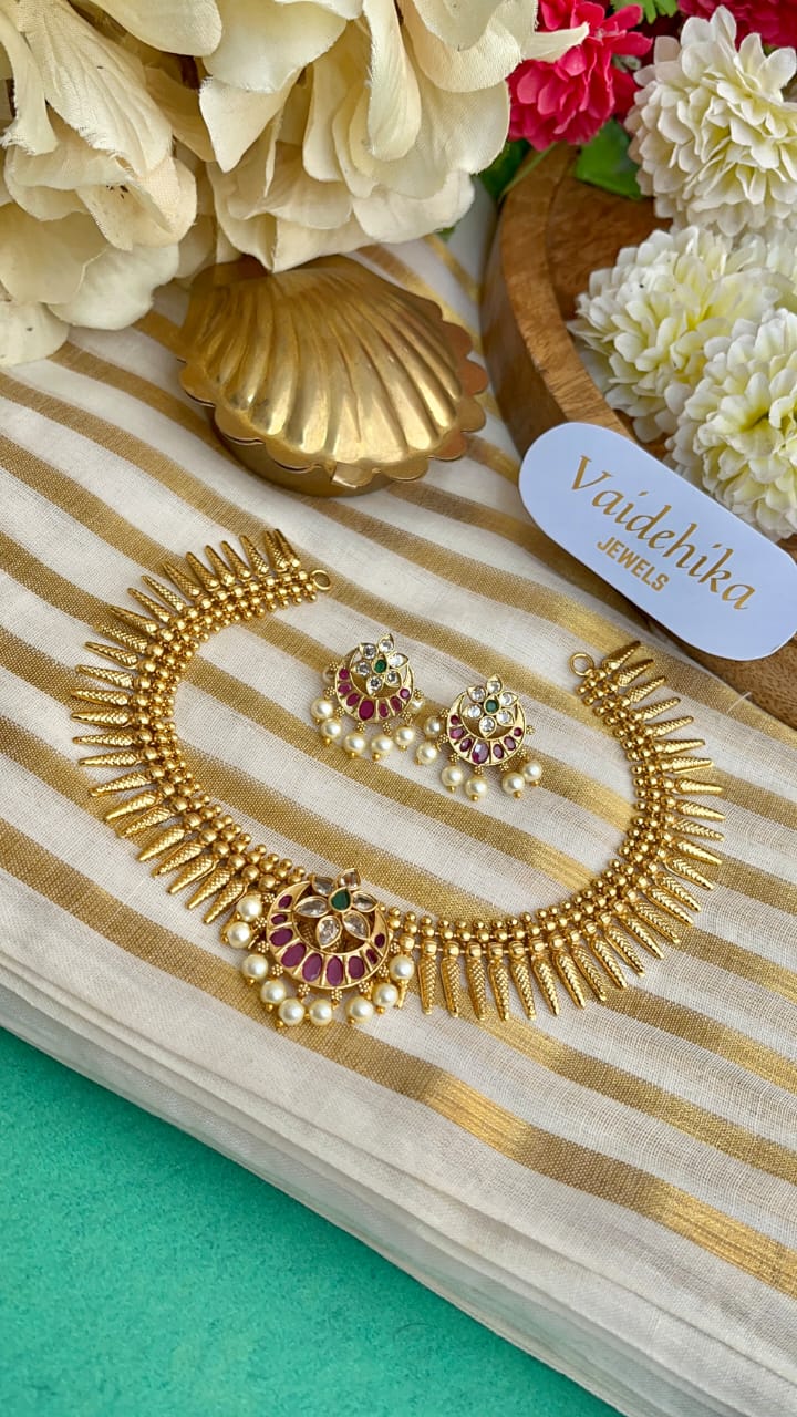 Chandra Mulla Necklace-VCTN001