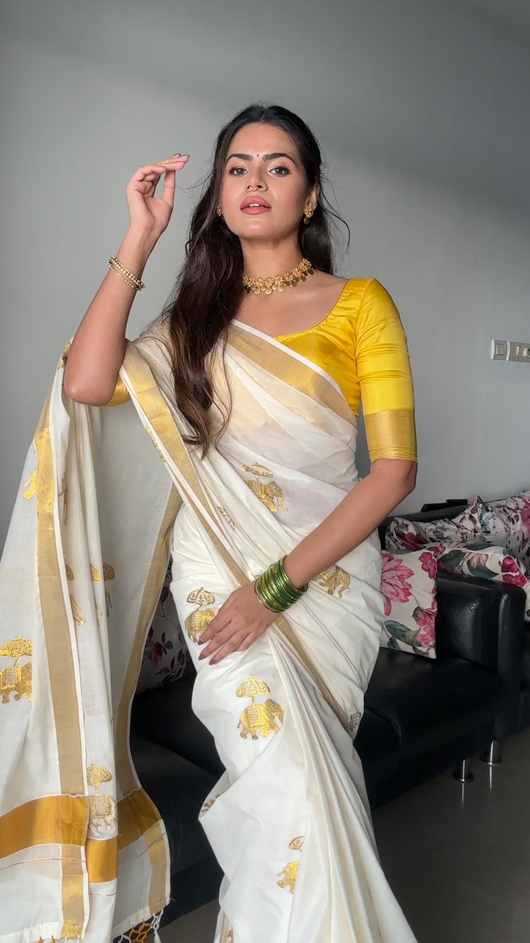 Golden Hathi Saree-VCT017