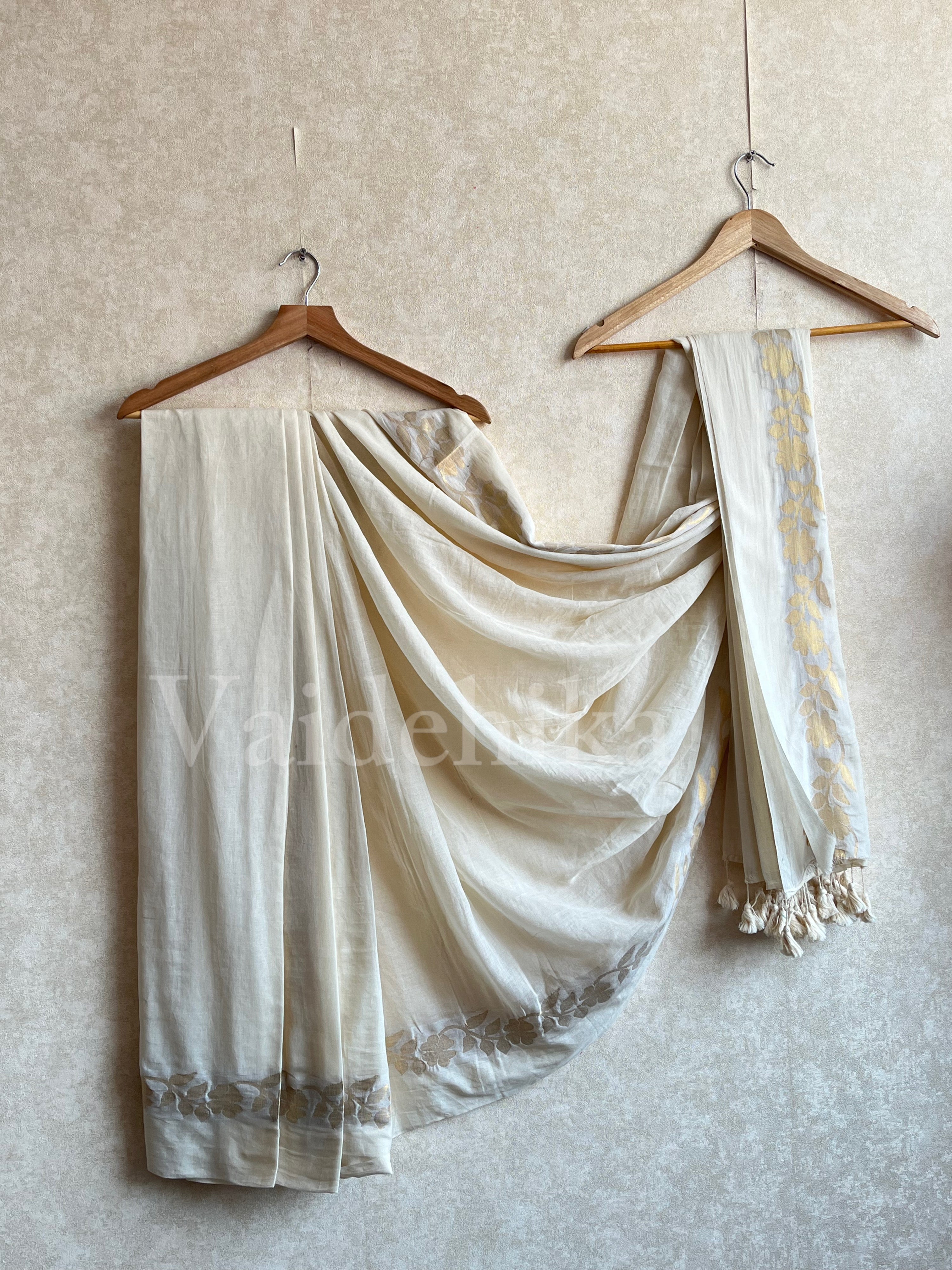 pearl white Saree-PMW002