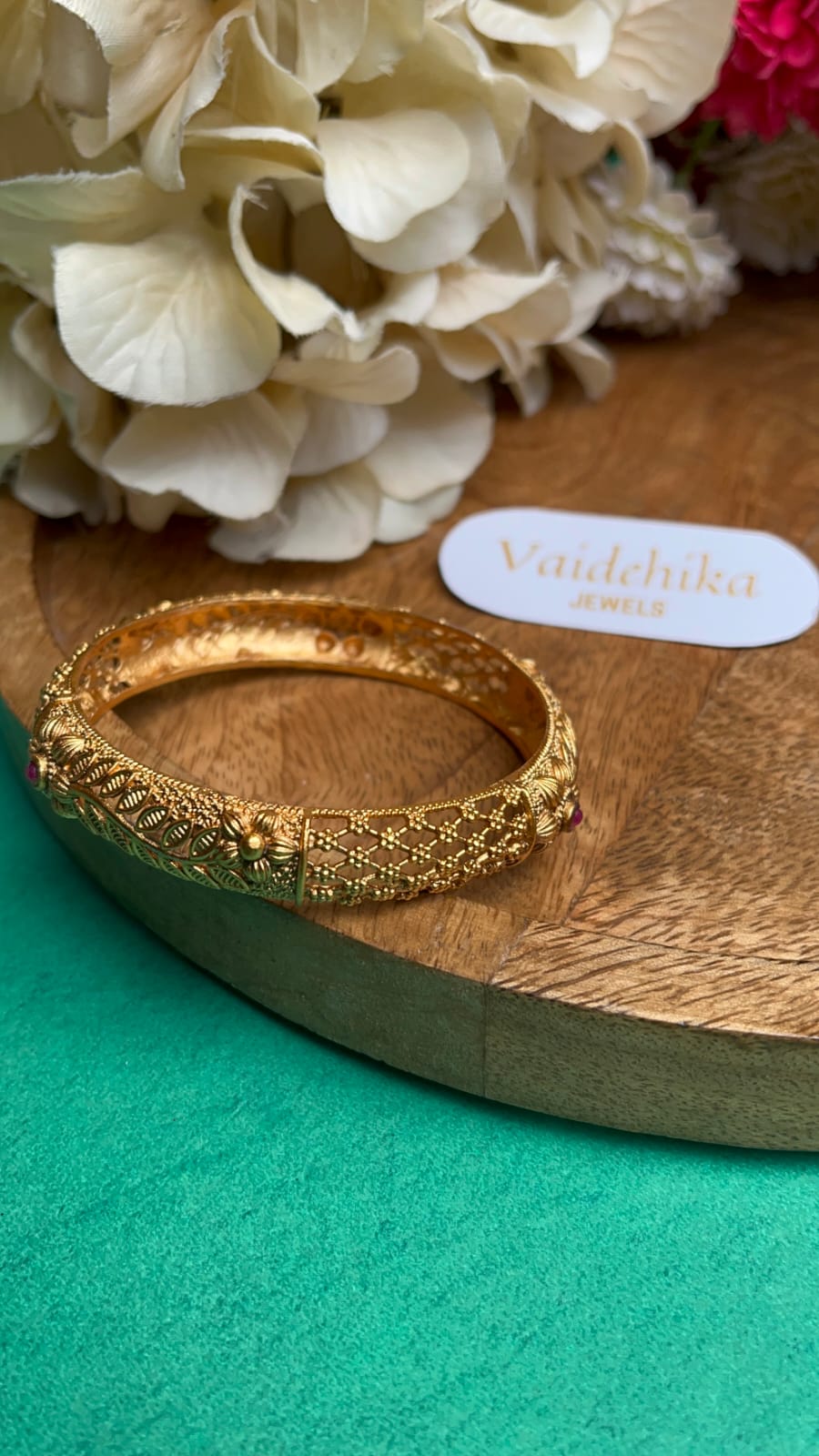 Pushpa Single Bangle -VCTB013