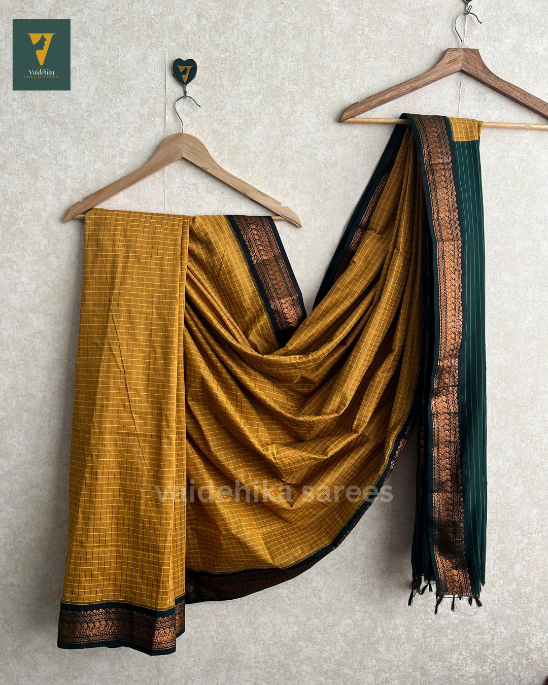 Thenmozhi Saree-PKCGBMY2